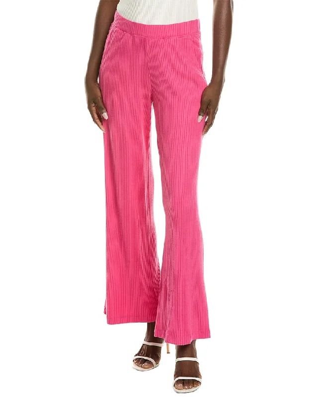 Chic And Trendy Velvet by Graham & Spencer Ribbed Pant