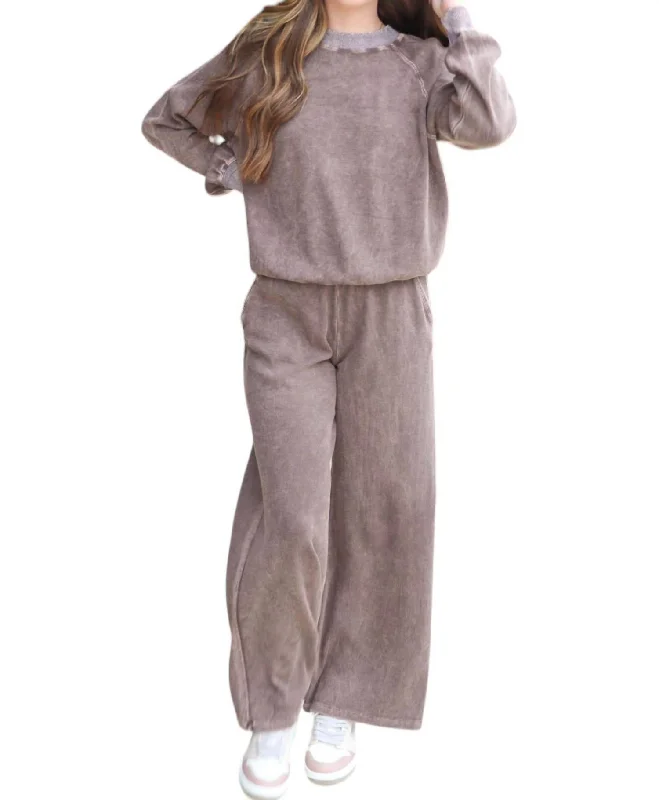 Trend Driven Wardrobe Bundled Up Pants In Brown