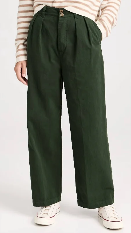 Versatile Wardrobe Essentials Women's Town Pants In Dark Forest