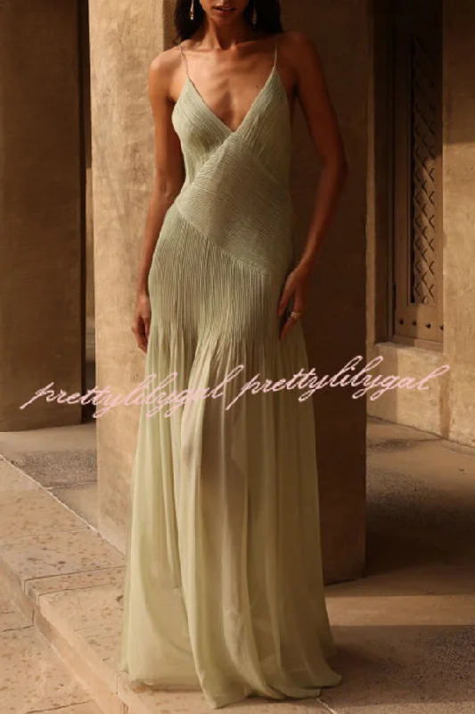 The Latest Trends Love Letter Pleated Patchwork Flowing Slit Maxi Dress