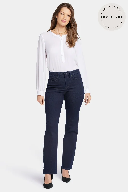 Versatile Outfits Blake Slim Flared Jeans - Rinse