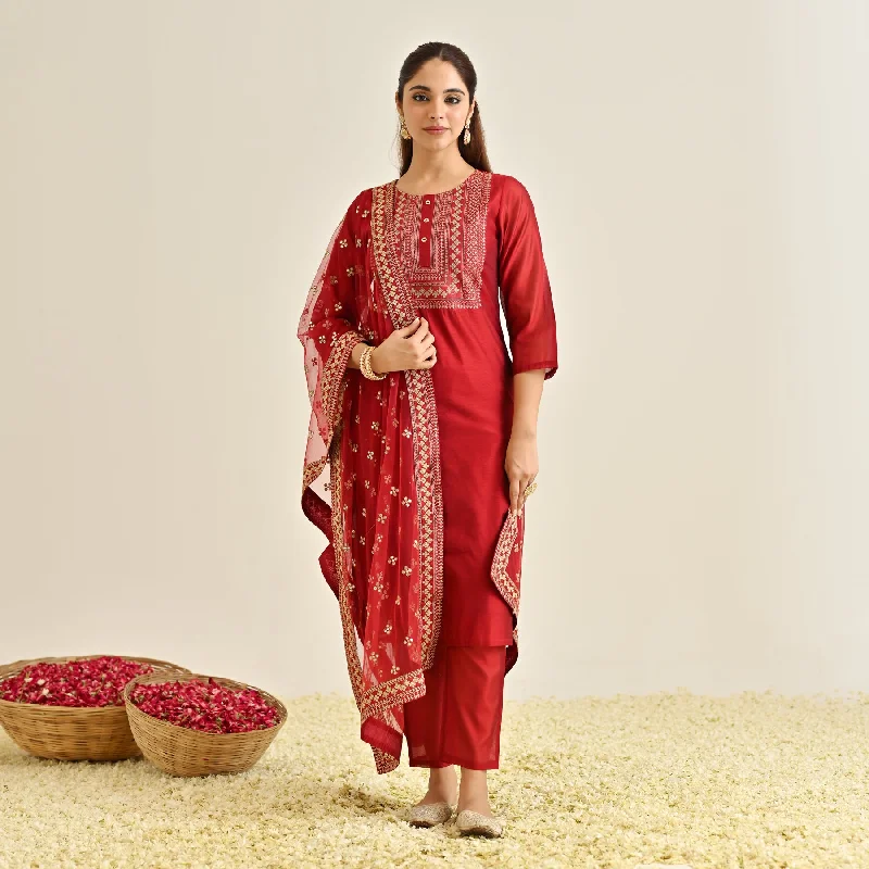 Vibrant Femme Fashion Red Festive Embroidered Kurta Set with Embroidered Dupatta