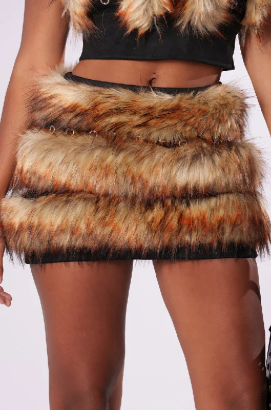 Relaxed Fashion DRIVE ME WILD FUR MINI SKIRT