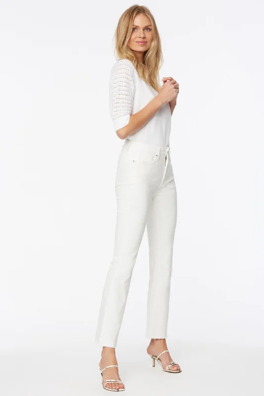 Fashion Essentials Slim Bootcut Ankle Jeans In Petite - Optic White