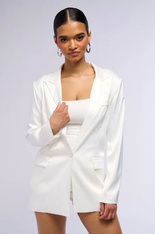 New Season Fashion Preview PASSIONE SATIN BLAZER IN WHITE